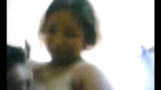 Sarah ทำให้หีของเพื่ ...