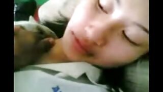 นาเดียสีขาว